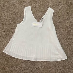 Only Sleeveless Blouse